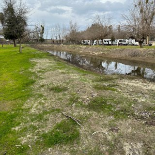 Lindy's Landing RV Resort and Campground - Reedley, California - RV ...