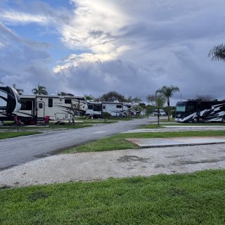 Del-Raton RV Park - Delray Beach, Florida - RV LIFE Campground Reviews